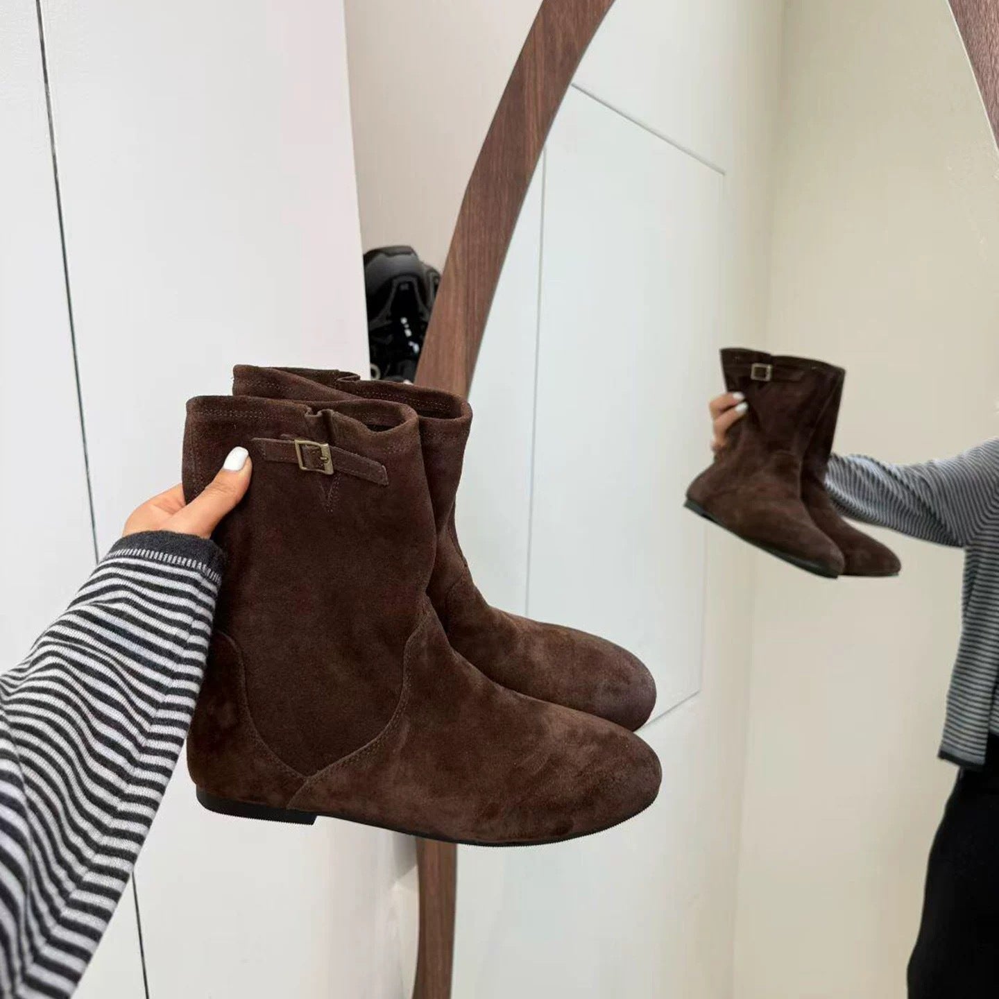 Women's Version Suede Round Toe Height Increasing Insole Western Boots