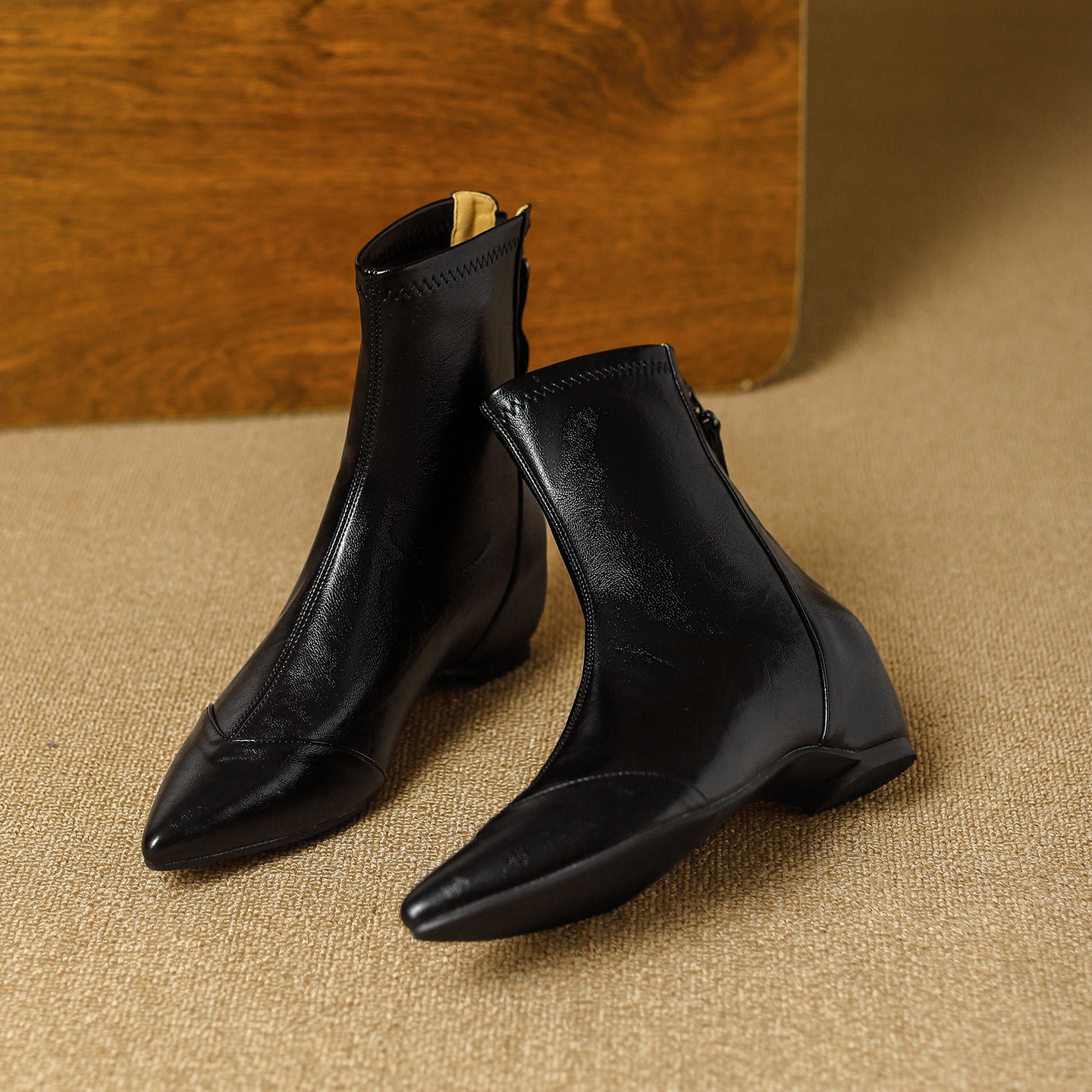 Back Zipper Fashion Slimming Simple Height Increasing Women's Leather Boots