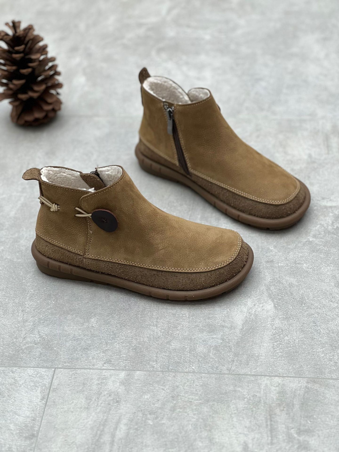 Women's Artistic Crafts Short Retro Mori Style Round Toe Flat Bottom Women's Leather Boots