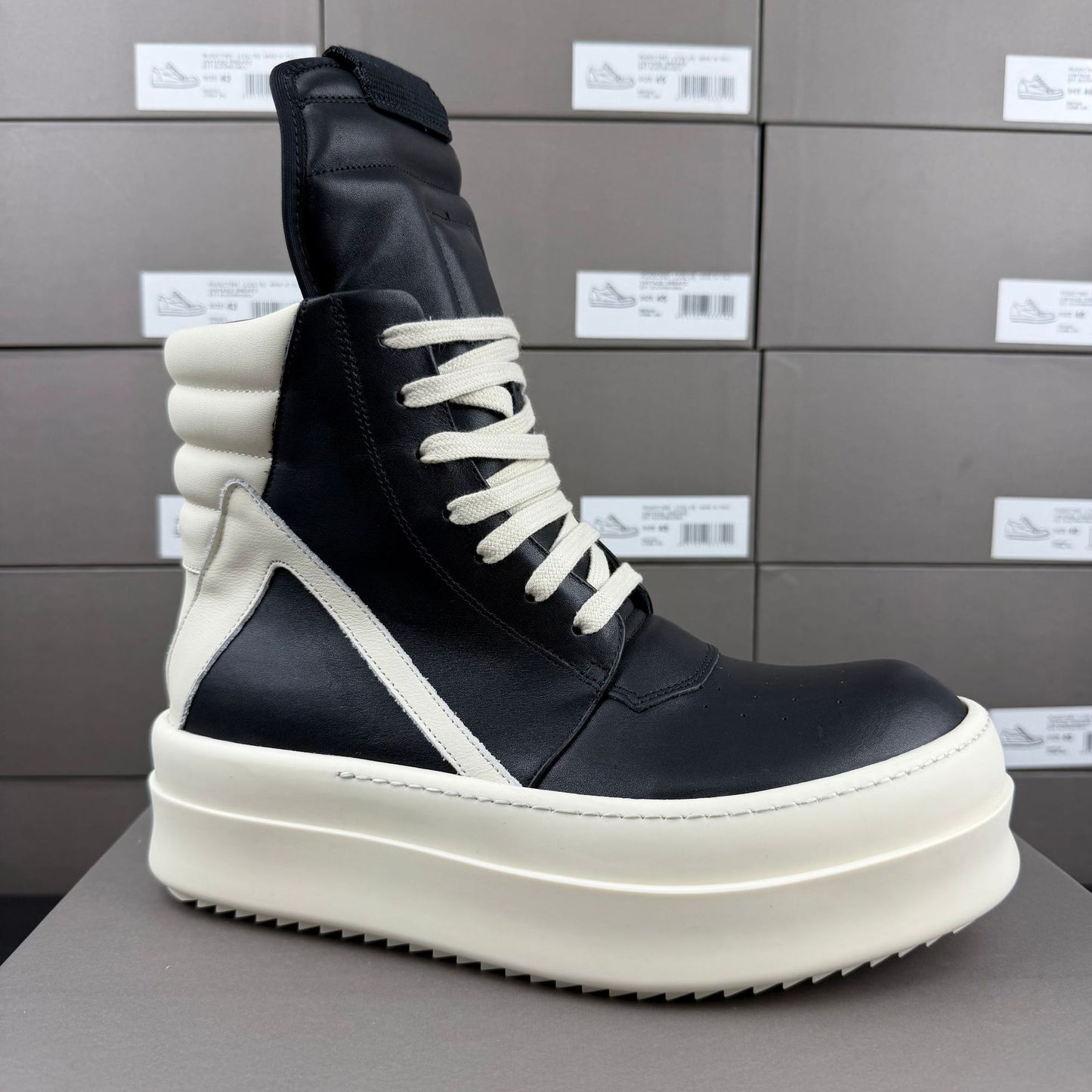 Women's & Men's Classic Inverted Triangle Dark Style Thick Sole Height Leather Shoes