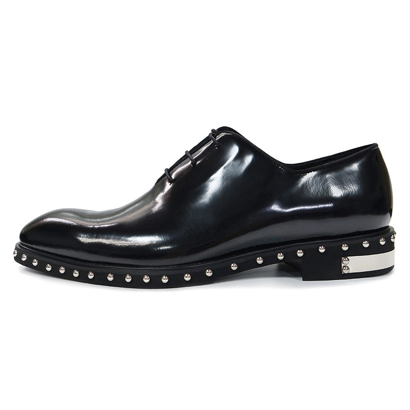 Creative Men's Metal Rivet Cowhide Pointed Men's Business Leather Shoes