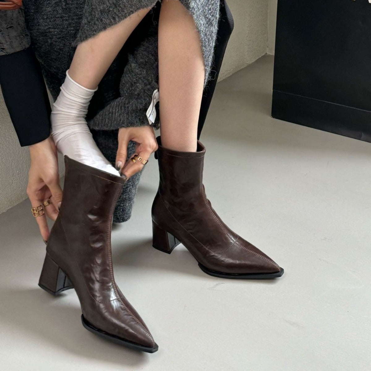 Women's Pointed Stretch High Thin Design Chunky Women's Leather Boots