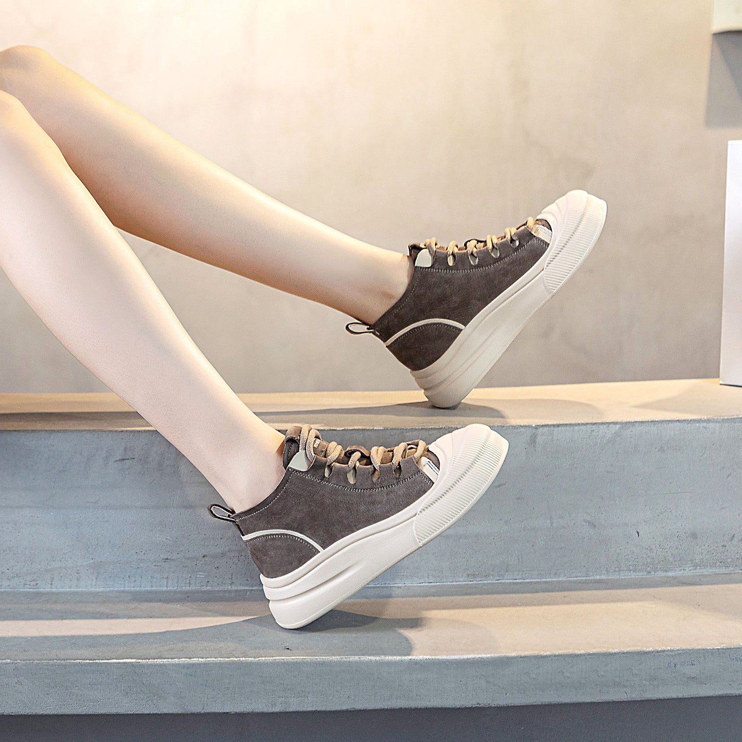 Women's Beautiful First Layer Cowhide White Sneakers