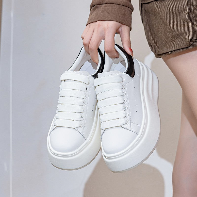 Women's Thick Bottom Small Height Increased Cowhide Easy Wear Spring High-grade Women's Casual Shoes