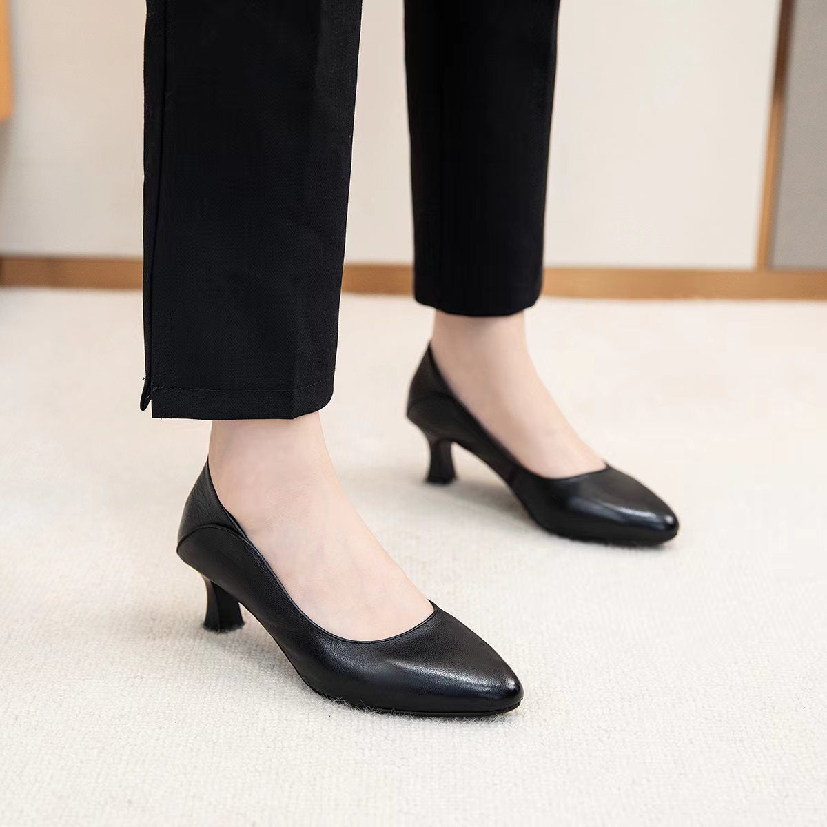 Women's High Low-cut Stiletto First Layer Cowhide Pointed Toe Commuter Women's Shoes