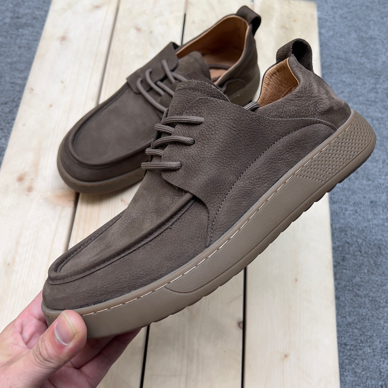 Men's Soft Bottom Retro Style Versatile Abrasive Wide Men's Shoes