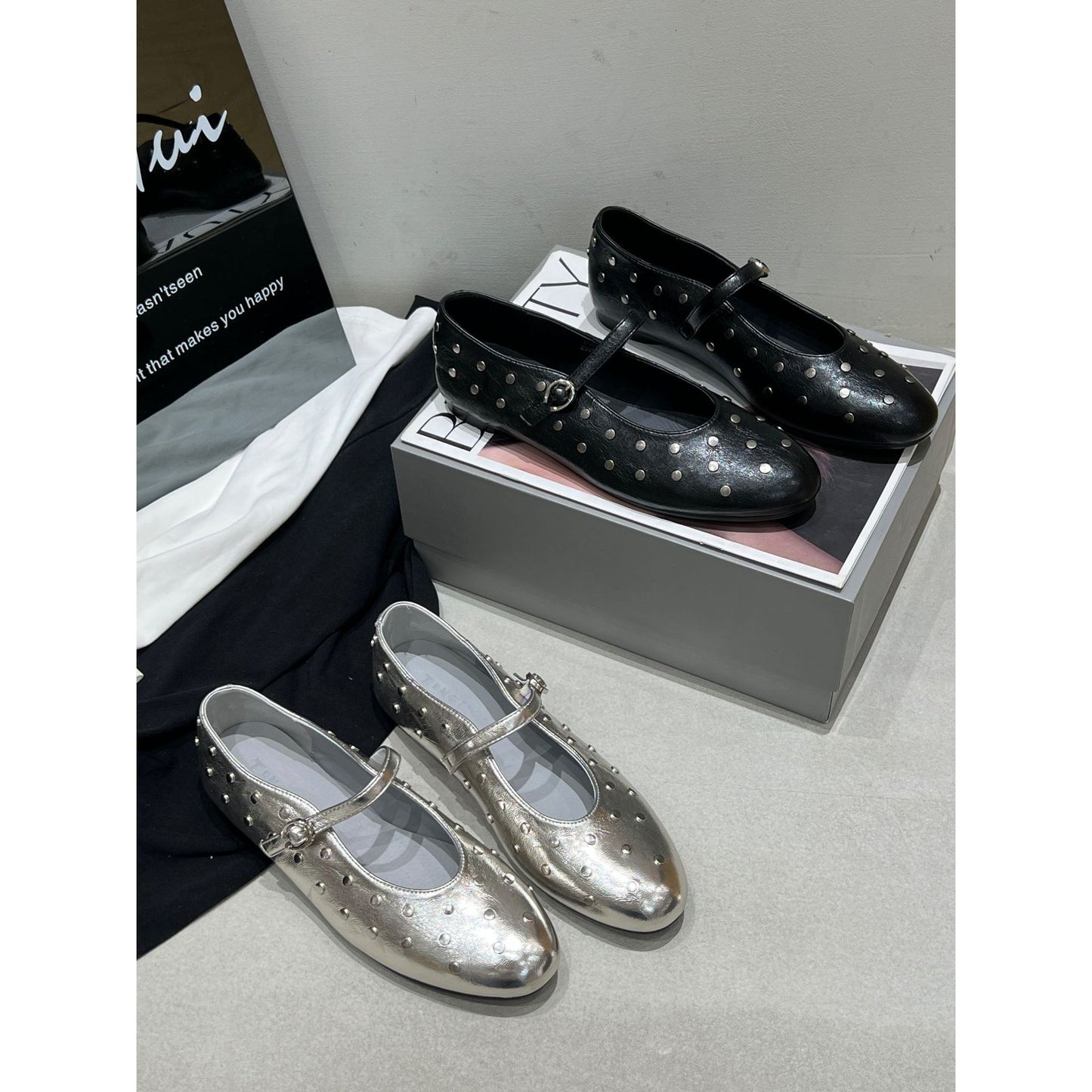 Women's Korean Style Fashionable Rivet Low Mary Jane French Shallow Women's Casual Shoes