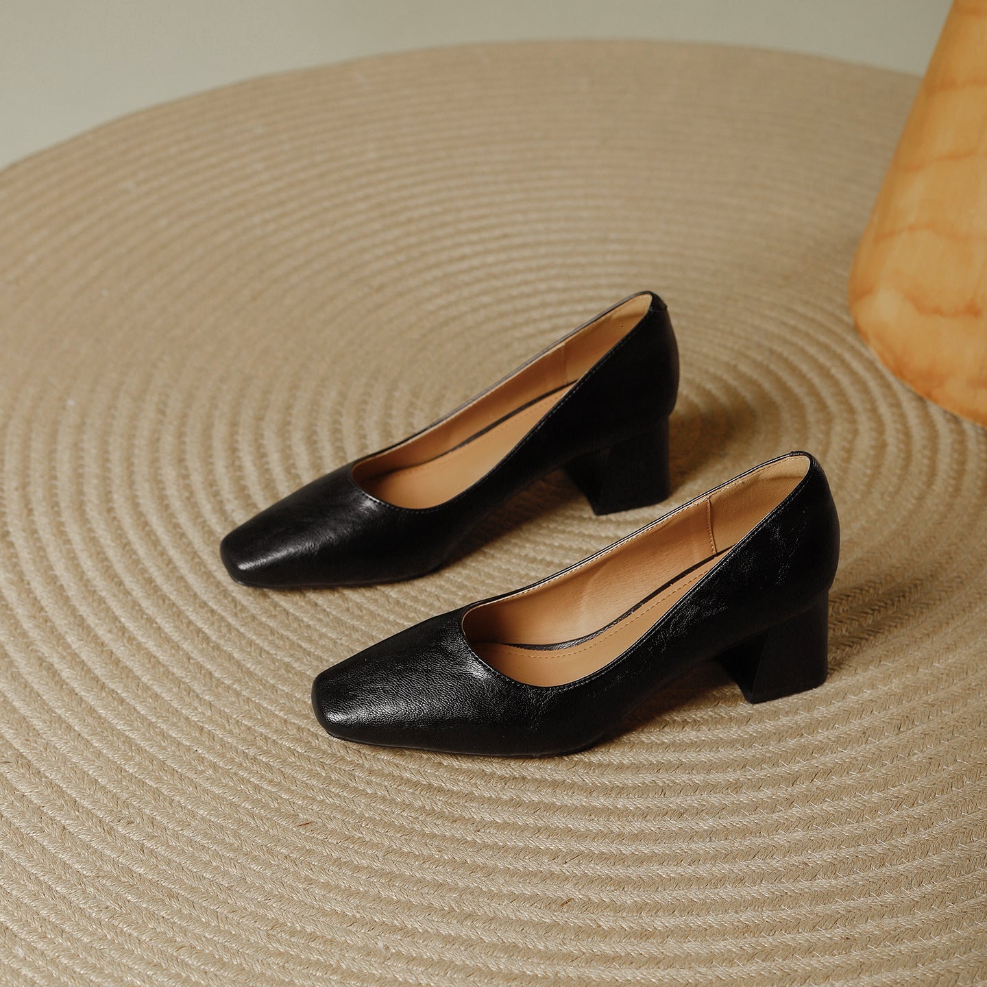 Women's Toe Chunky Pumps Simple Comfortable Spring Temperament Low-cut Vintage Commuter Heels