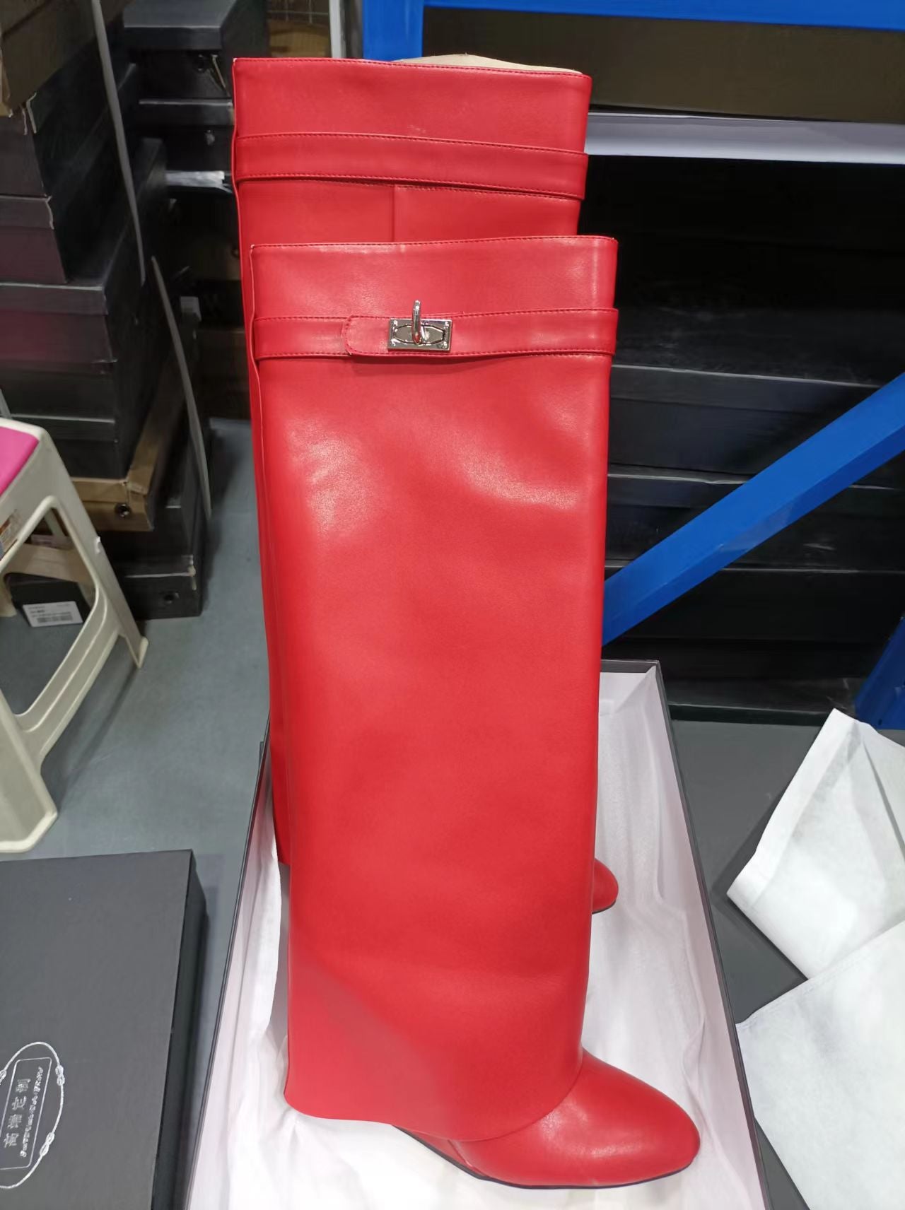 Women's Circumference Straight Pointed Buckle Shark Long Boots