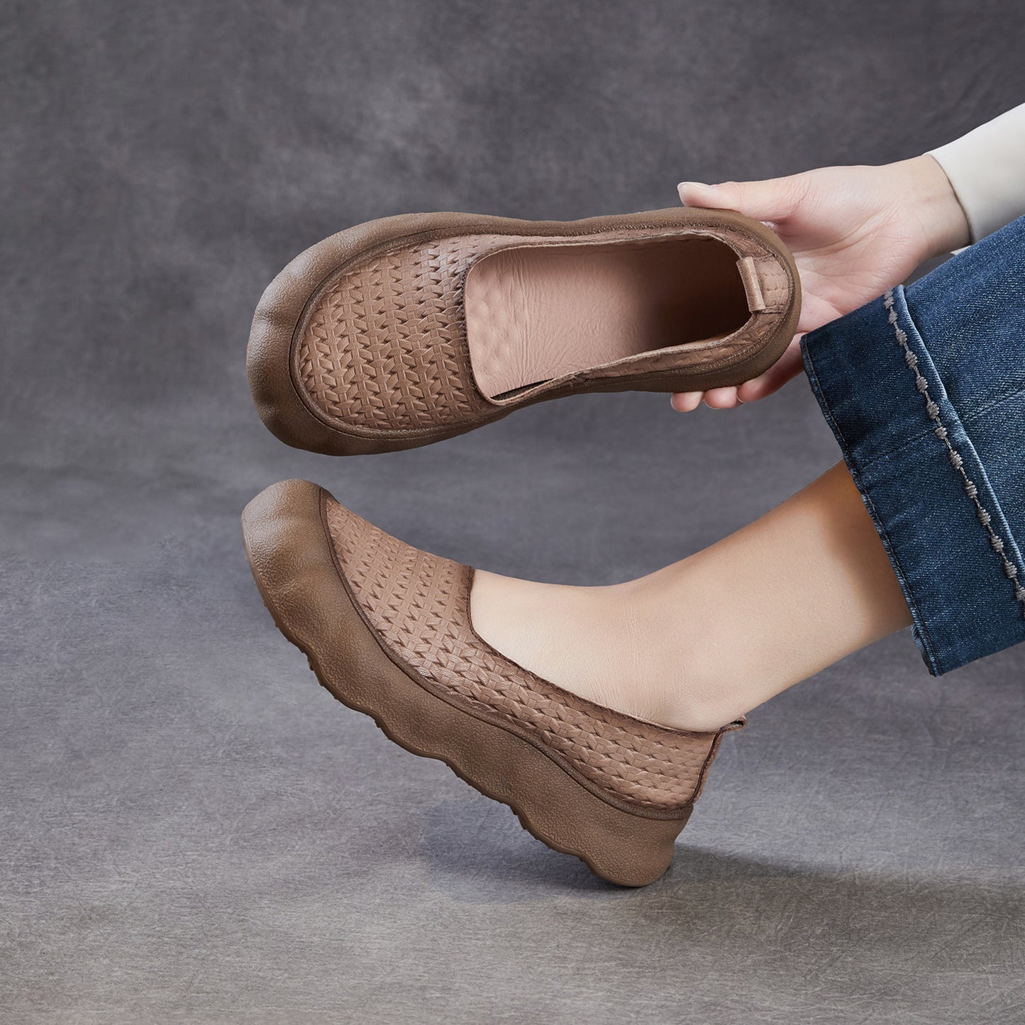 Women's Weave Embossed Vintage Soft Sole Thin Spring Women's Casual Shoes