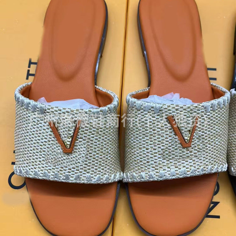 Unique Women's Embroidered With Correct Beach Slippers