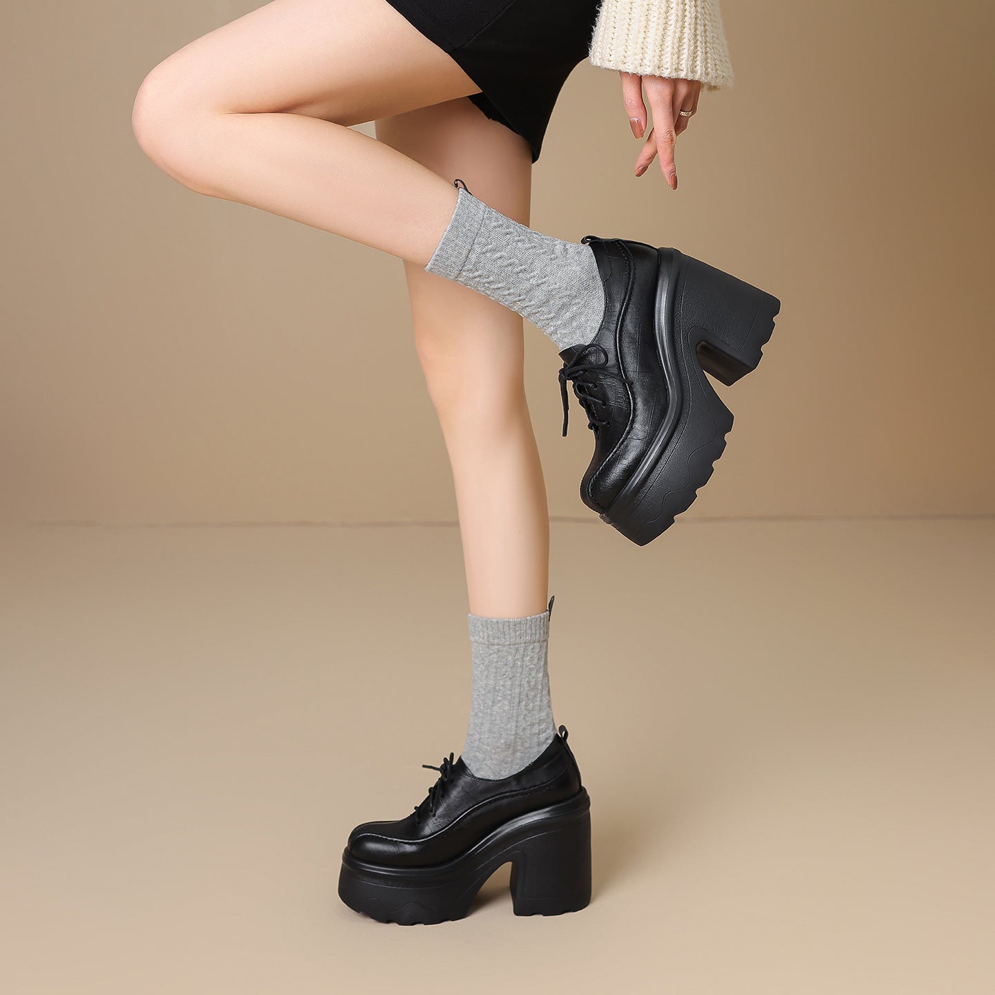 Women's Style Spring Round Toe Thick Bottom Cowhide Leather Shoes
