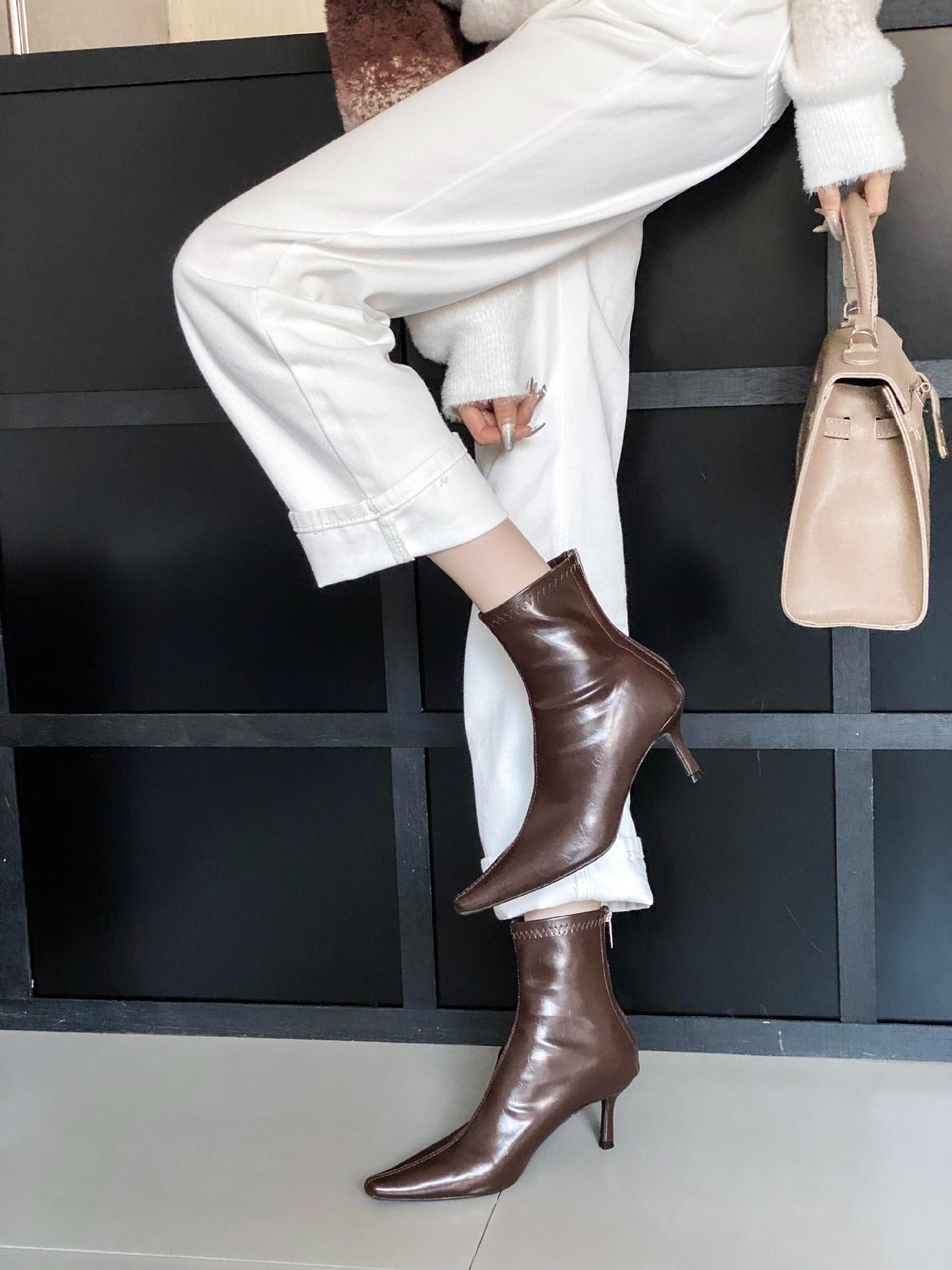 Women's Autumn Stiletto Temperament Slimming French Fashion Sexy Beautiful Women's Leather Boots