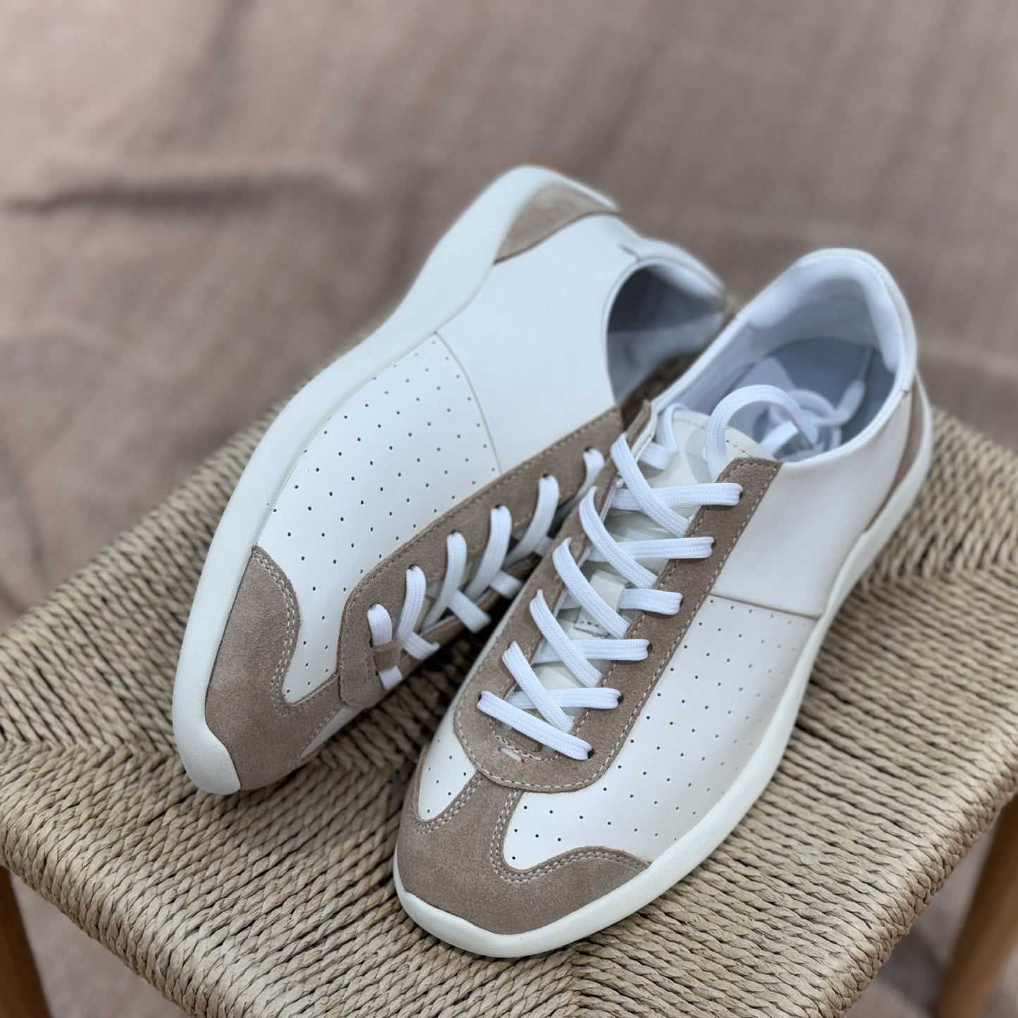 Men's Retro Easy Matching German Training Genuine Sports Sneakers