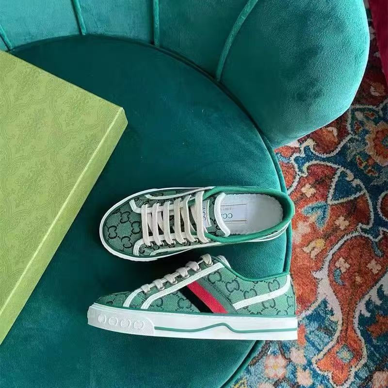 Women's Presbyopic Spring Thin Vintage Embroidered Lovers Sneakers