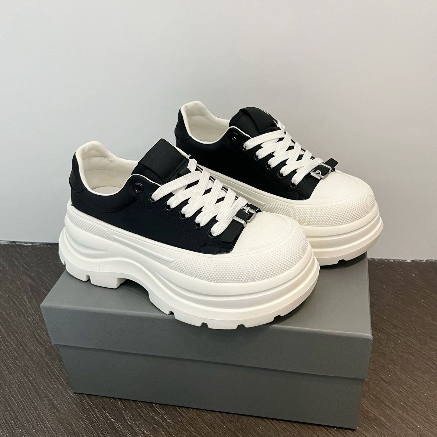 Women's Increasing Korean Style Platform Lace Up Women's Casual Shoes