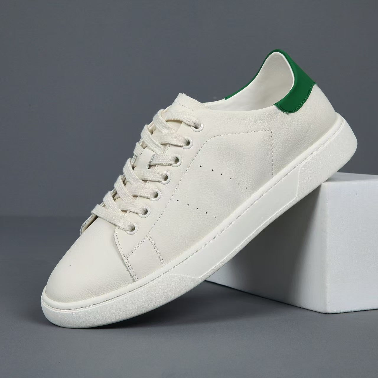 Men's Fashion Comfortable Soft Bottom Breathable Easy Men's Shoes