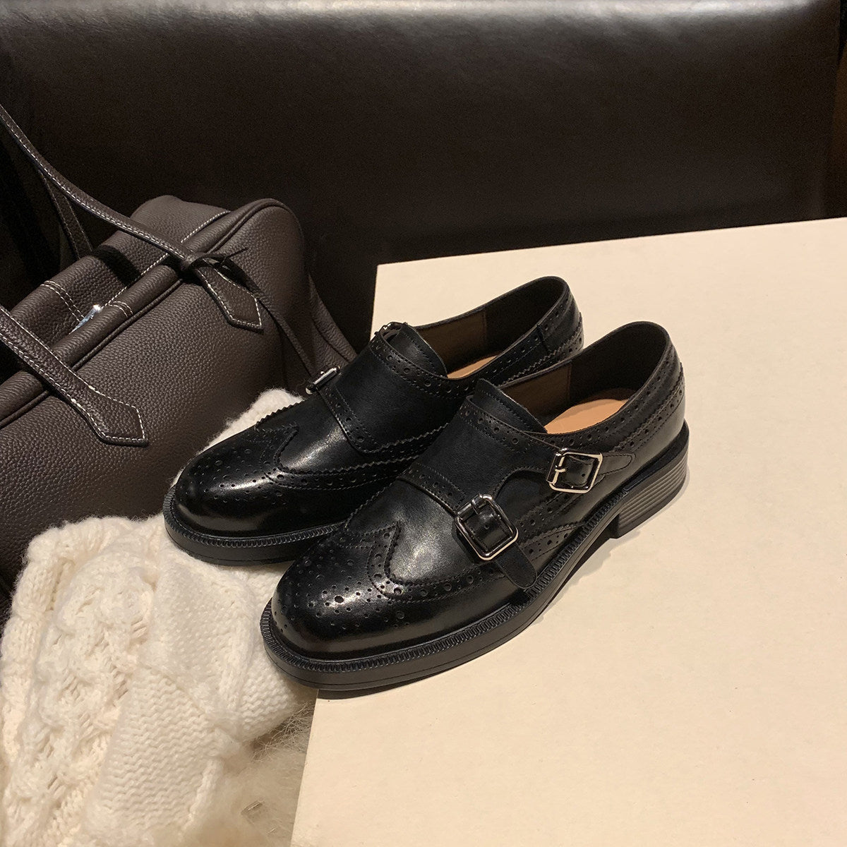 Women's Height Increasing Insole British Style Carved Women's Shoes