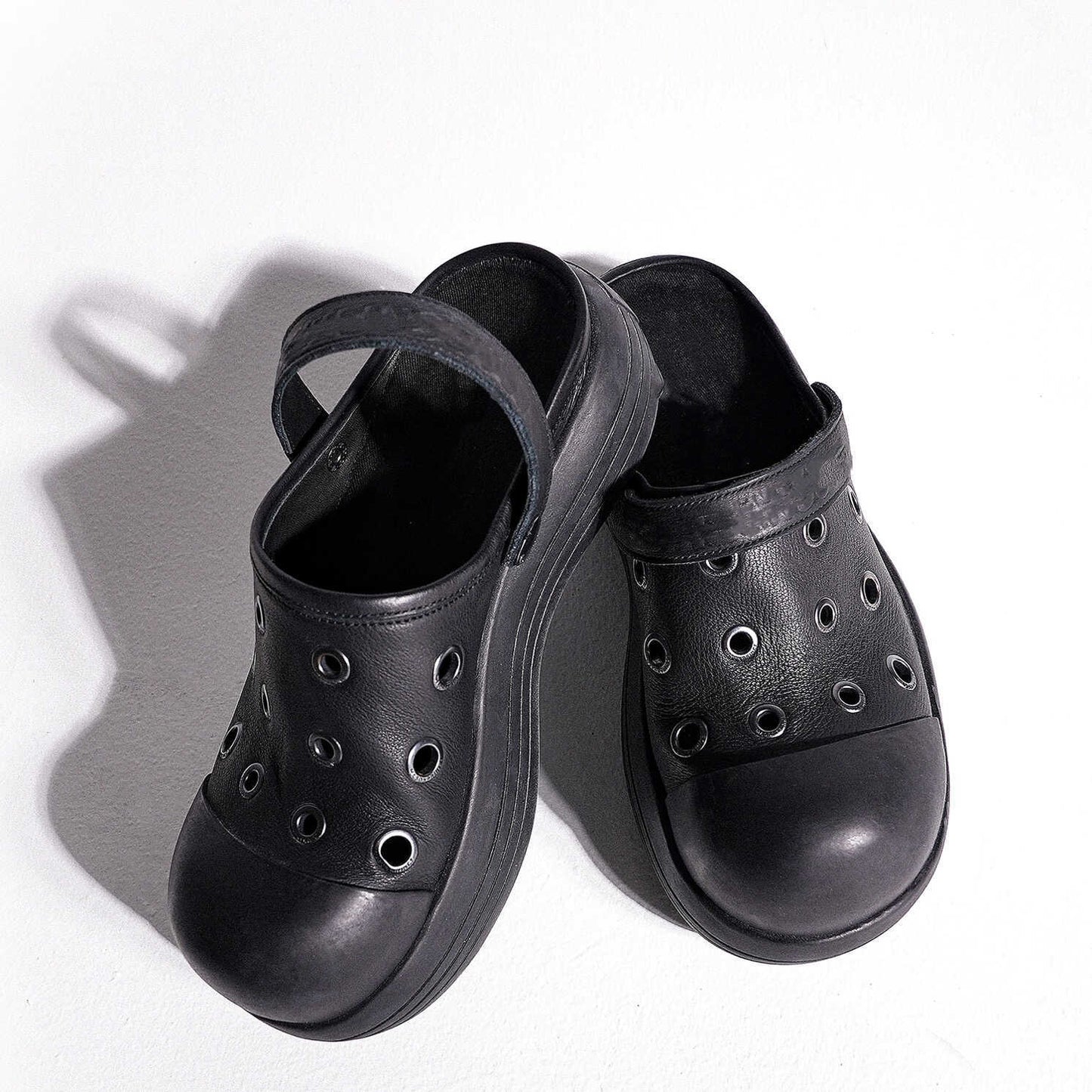 Head Distressed Dirty Retro Style Hole Summer Thick Bottom Sandals