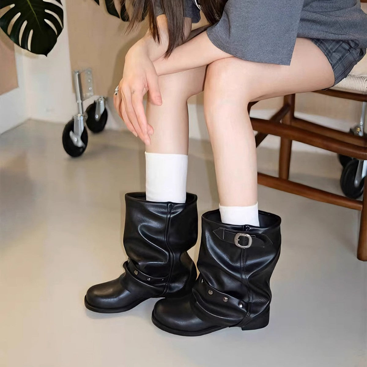 Women's Rivet Pants Knee-high Pleated Pile Style Invisible Elevated Retro Black Boots