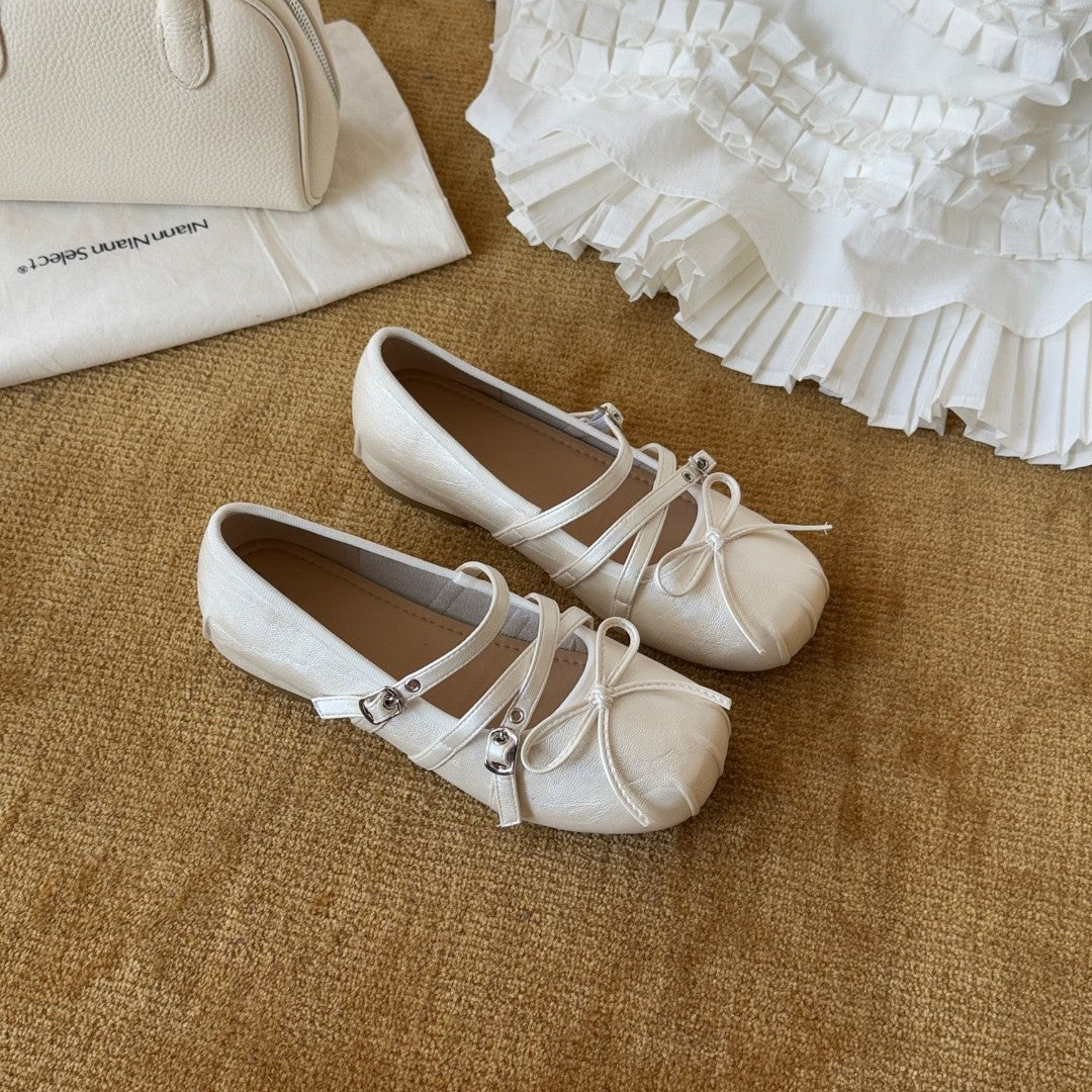 Version Mary Jane Sier Bow Pumps Slippers