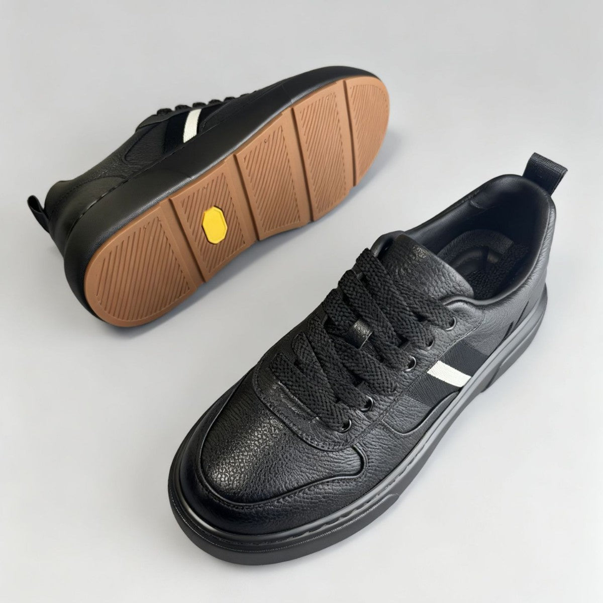 Men's Lace Up Thick Bottom Lychee Pattern White Fashion Men's Board Shoes