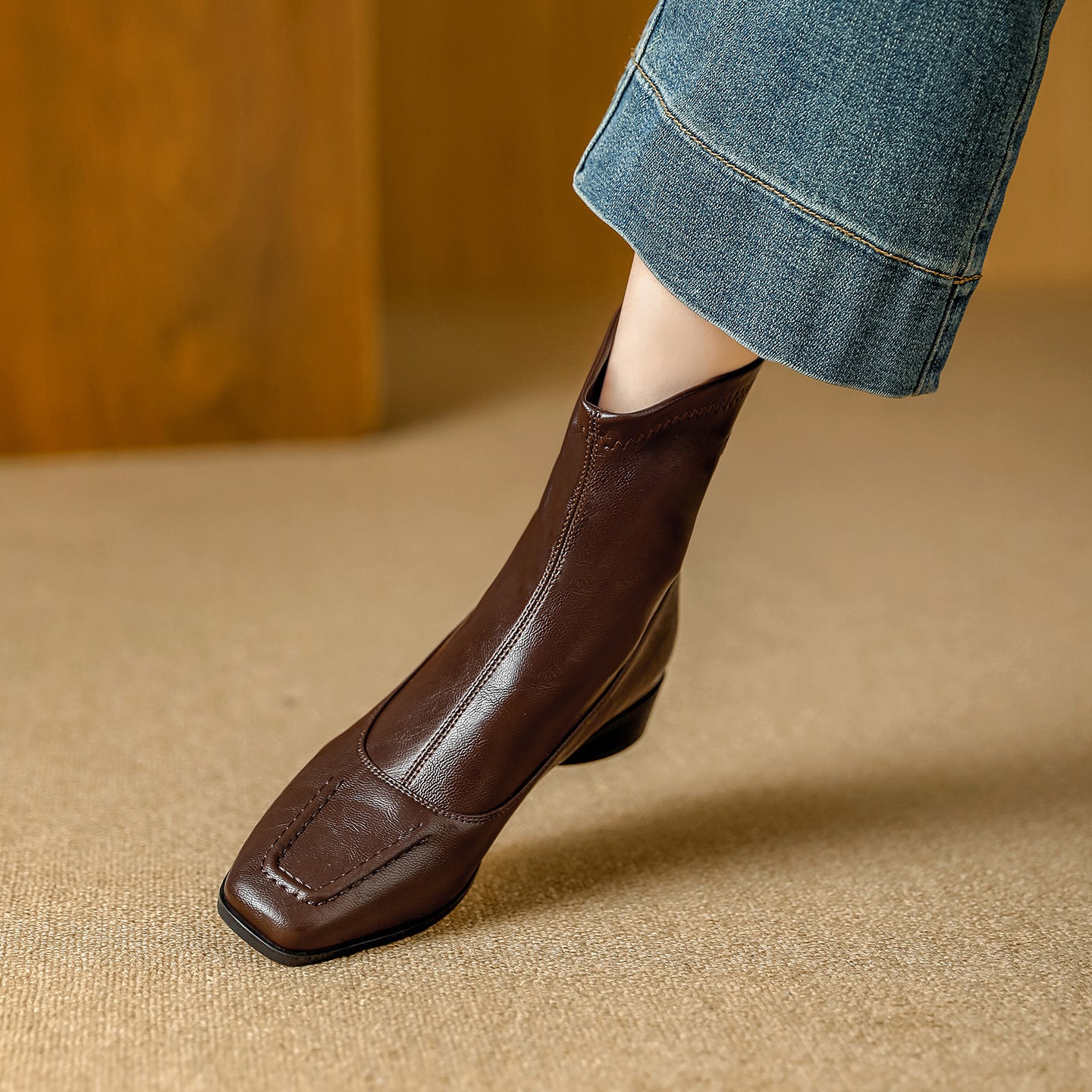 Women's Simple Joker Martin Square Toe Temperament Stretch Heels