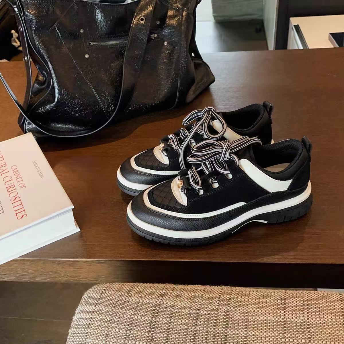 Women's Cowhide Panda Color Block Platform Height Sneakers