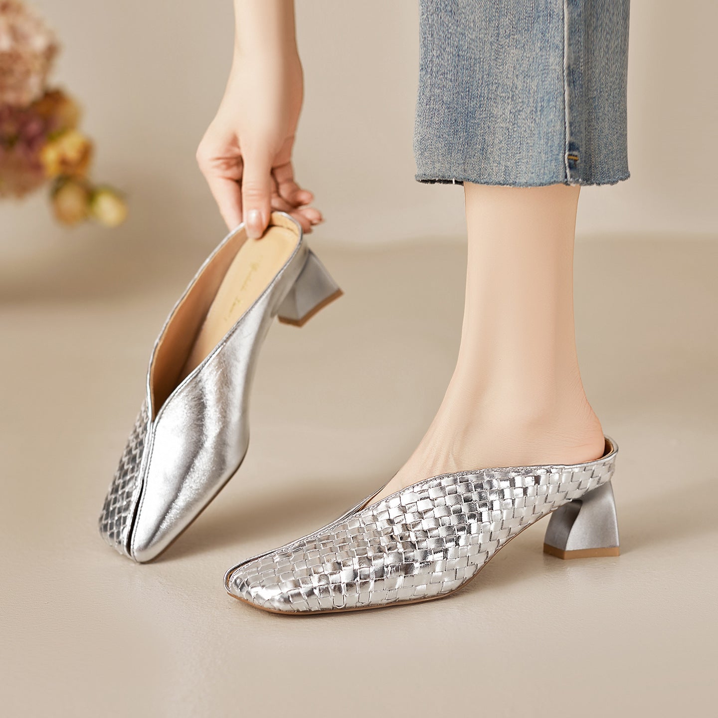 Women's Wear Closed Toe Outer Summer Woven Square Low Flat Chunky Heels