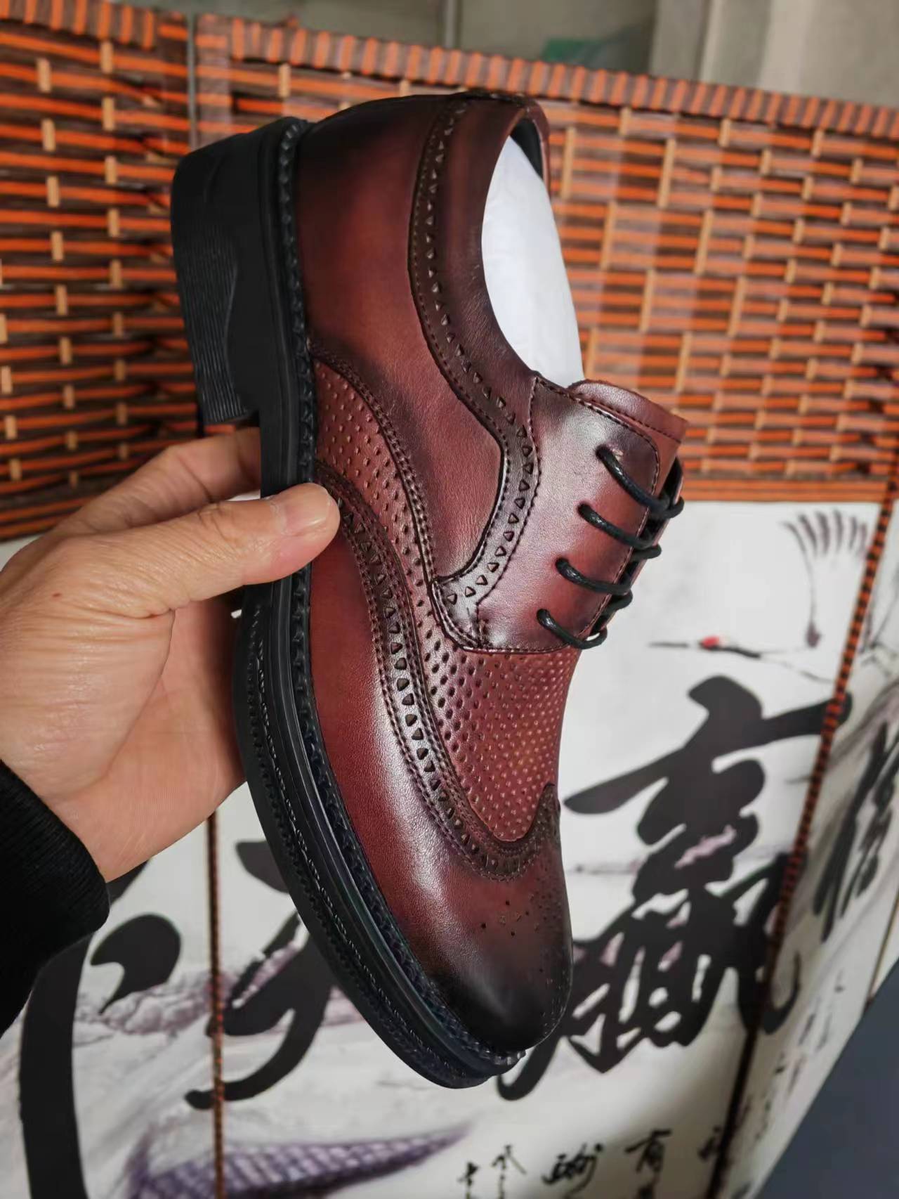 Men's Business Formal Wear Fashion British Cowhide Hollow Wedding Leather Shoes