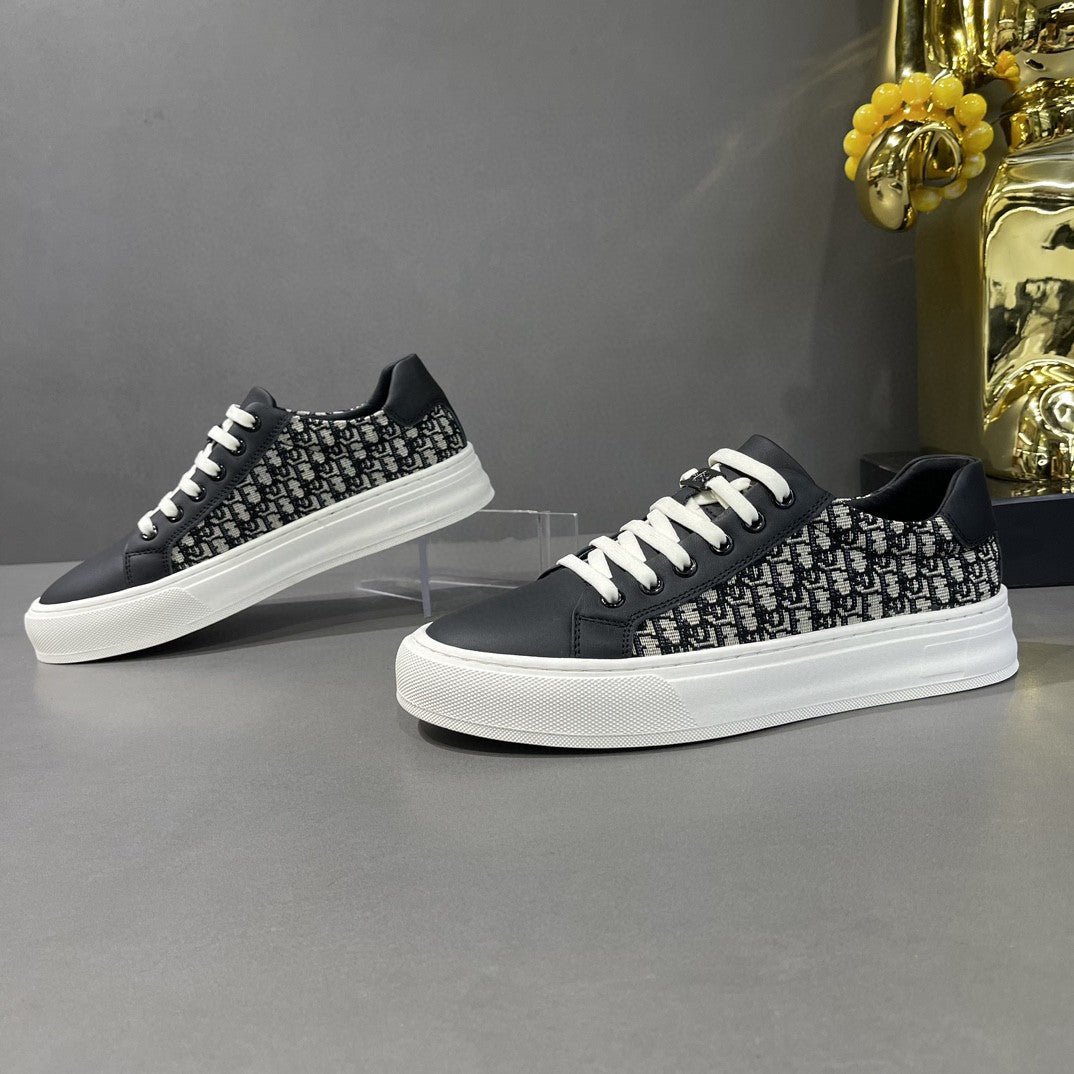 Men's Trendy Genuine Breathable Cloth Light Luxury Sneakers