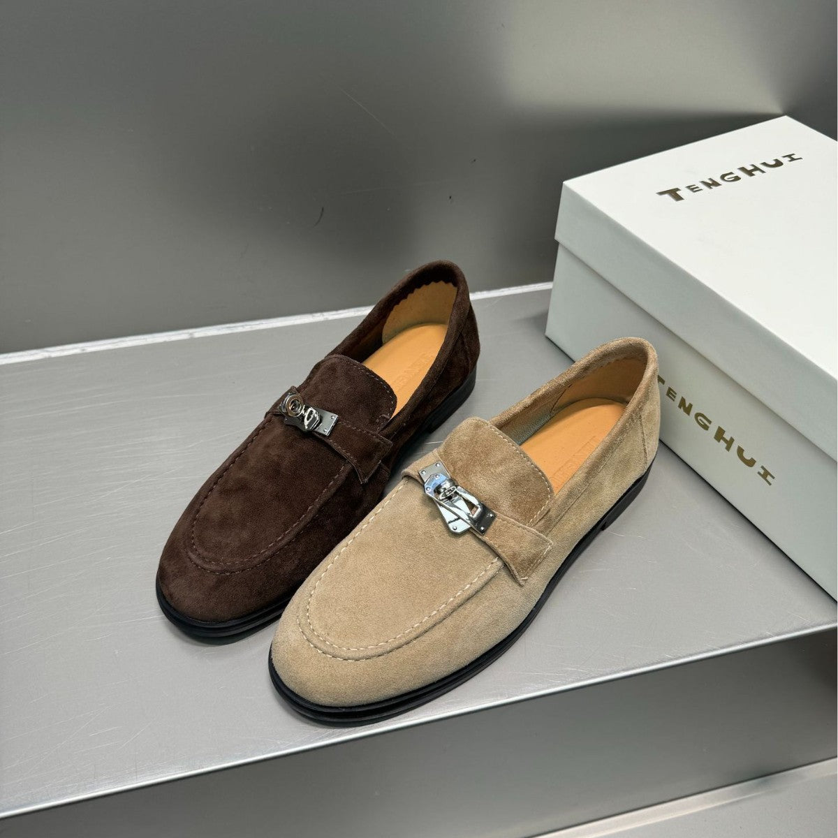 Women's Lock Flat European Goods Round Toe Pumps Loafers