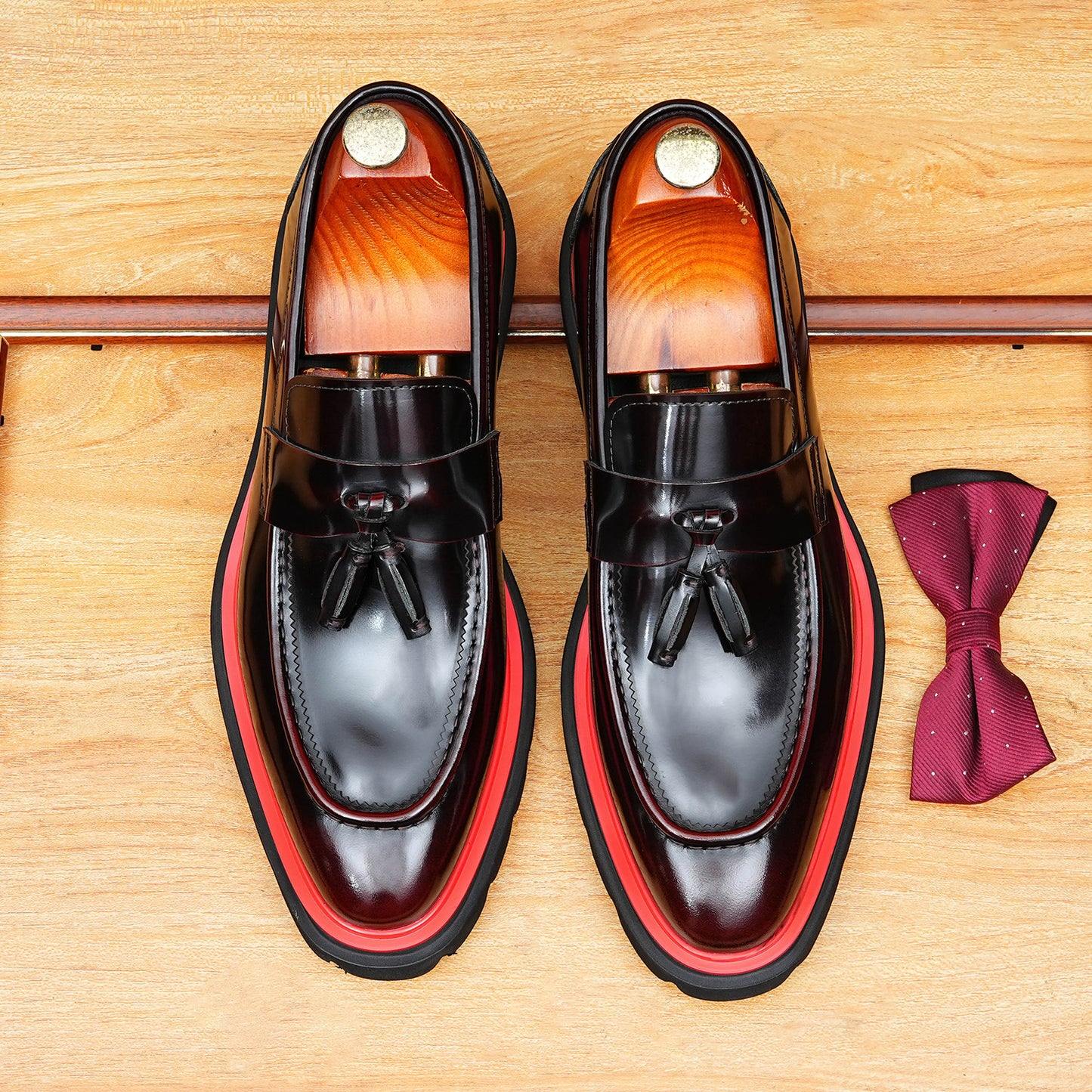Men's Glossy Thick Bottom Red Blue Edge Men's Casual Leather Shoes