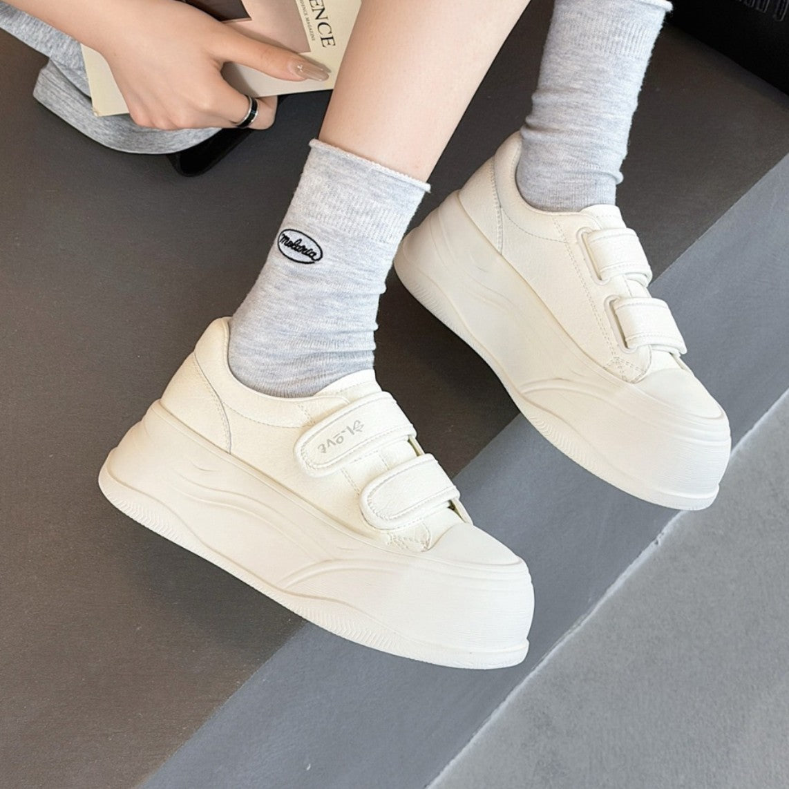 Women's Spring Versatile Height Increasing Lightweight Soft Sneakers