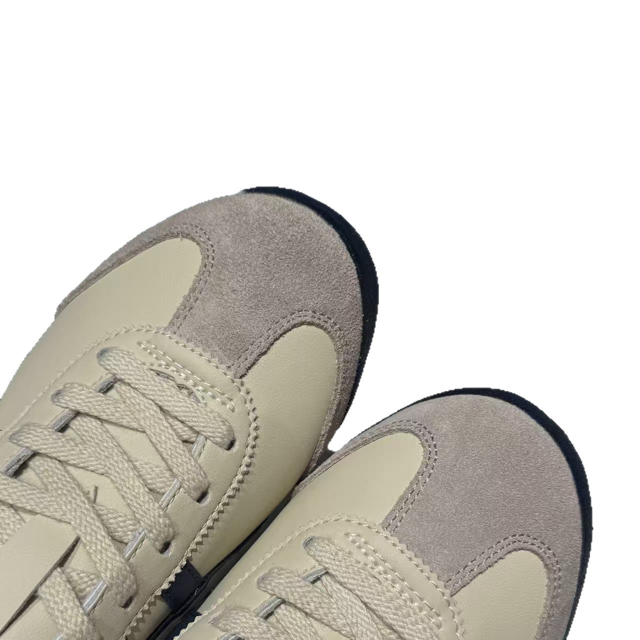 Attractive Spring Lightweight Wearable Slip-on Couple Women's Sports Shoes