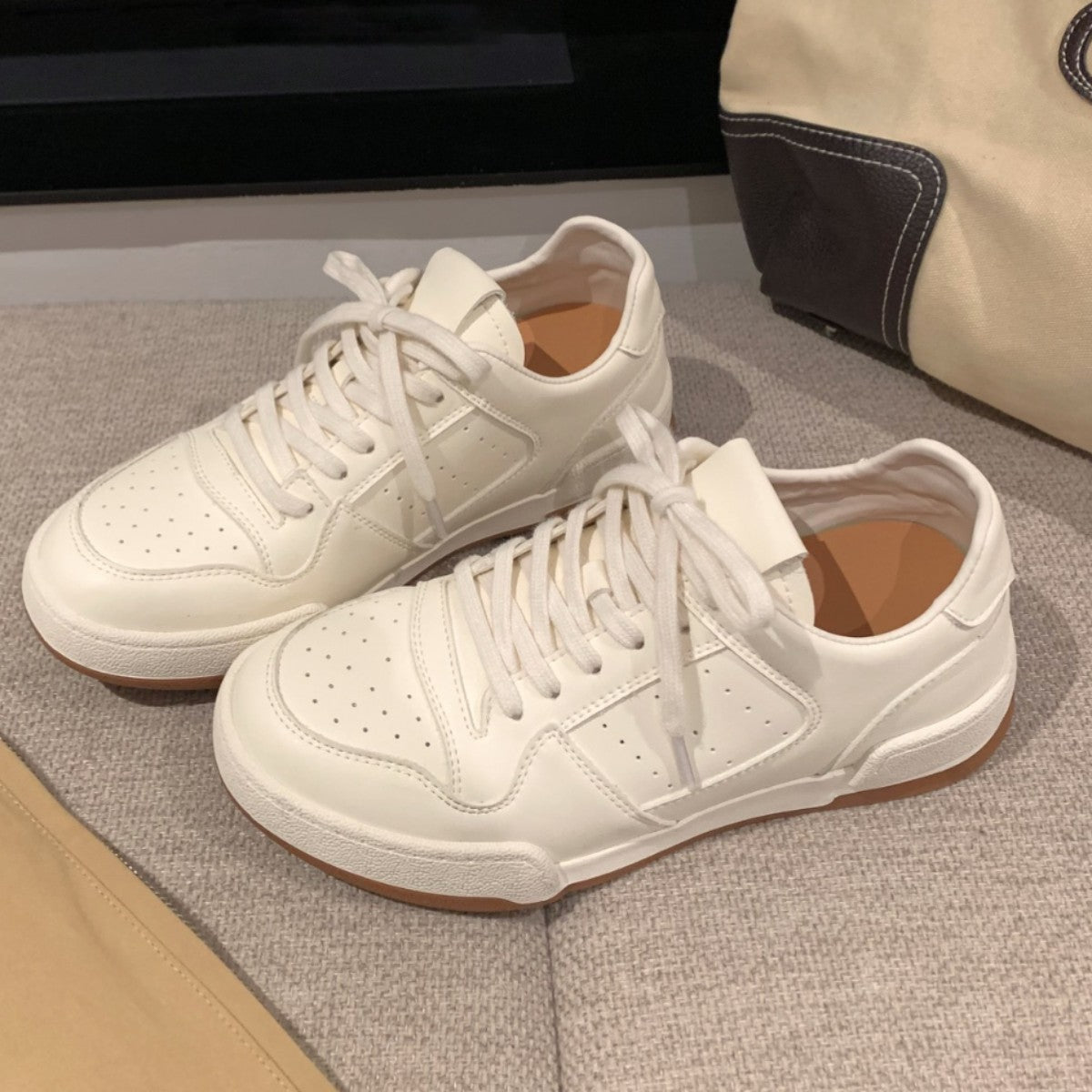Women's Genuine Super Hot Simple White Autumn Fashionable Women's Casual Shoes