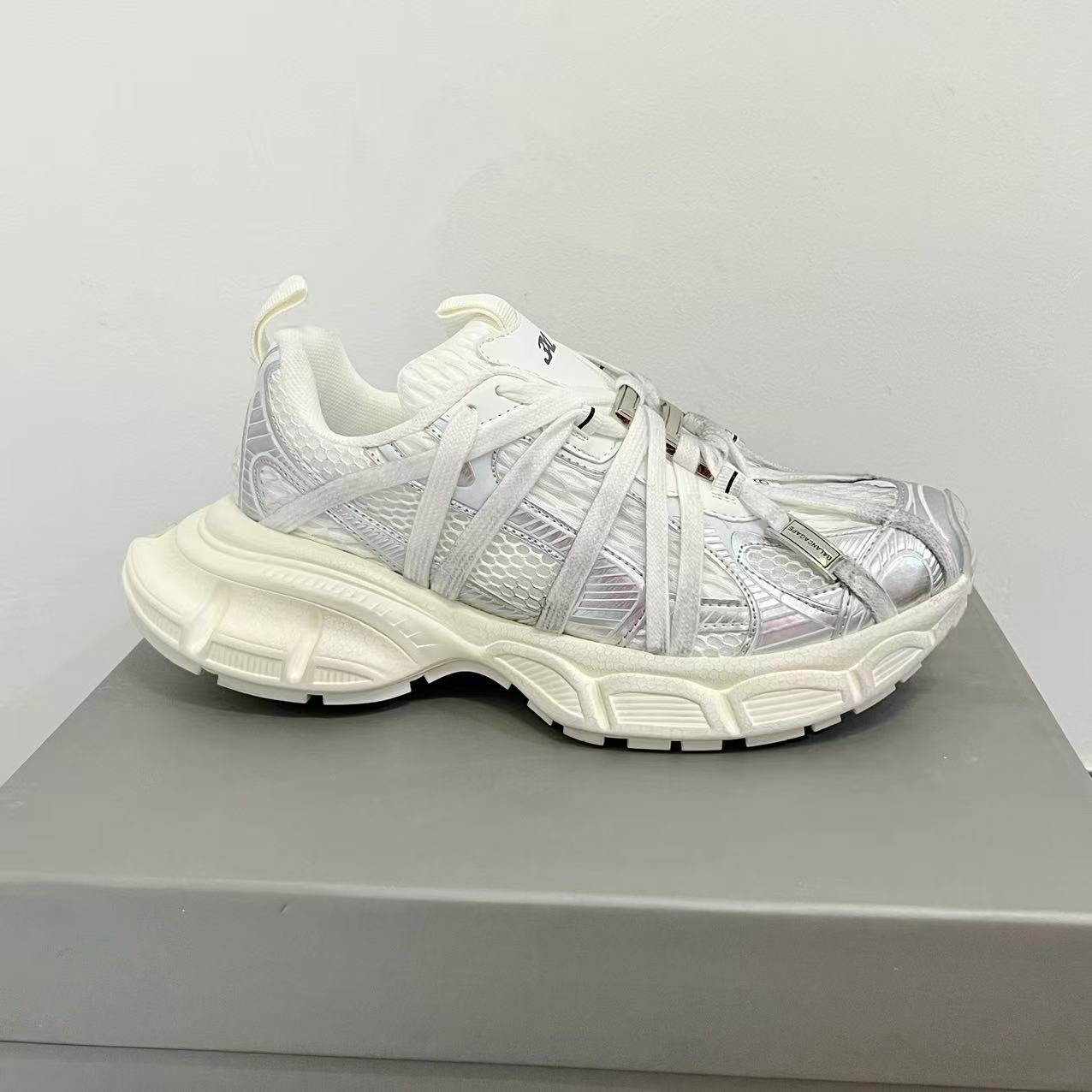 Women's Blue Contrast Color Mesh Jelly Thick Bottom Increased Lace Up Women's Sports Shoes