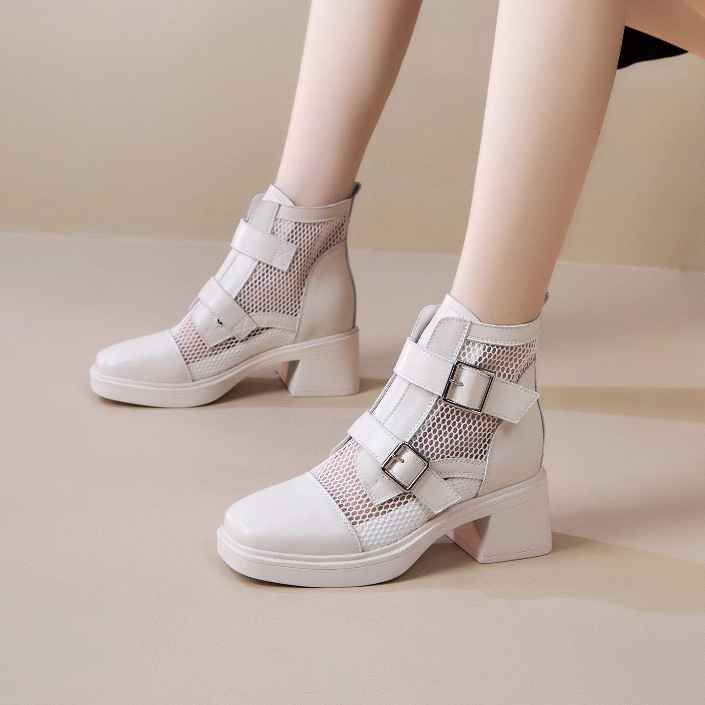 Women's Small Height Increasing Insole Breathable Hollow Women's Leather Boots