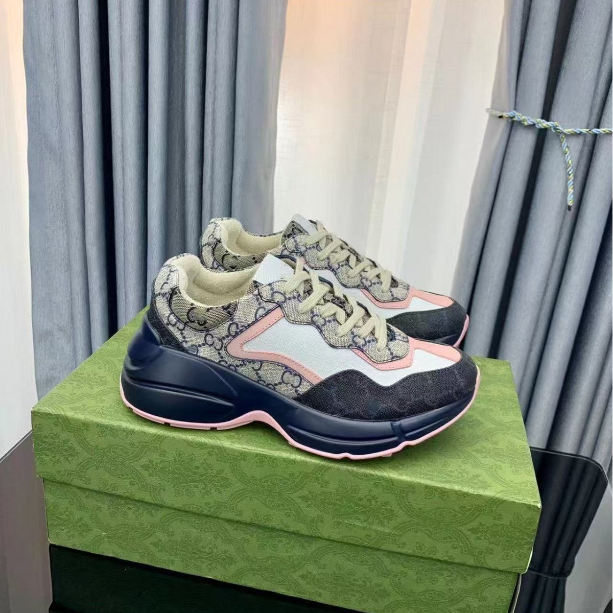 Women's Authentic Clunky Platform Height Increasing Retro Women's Shoes