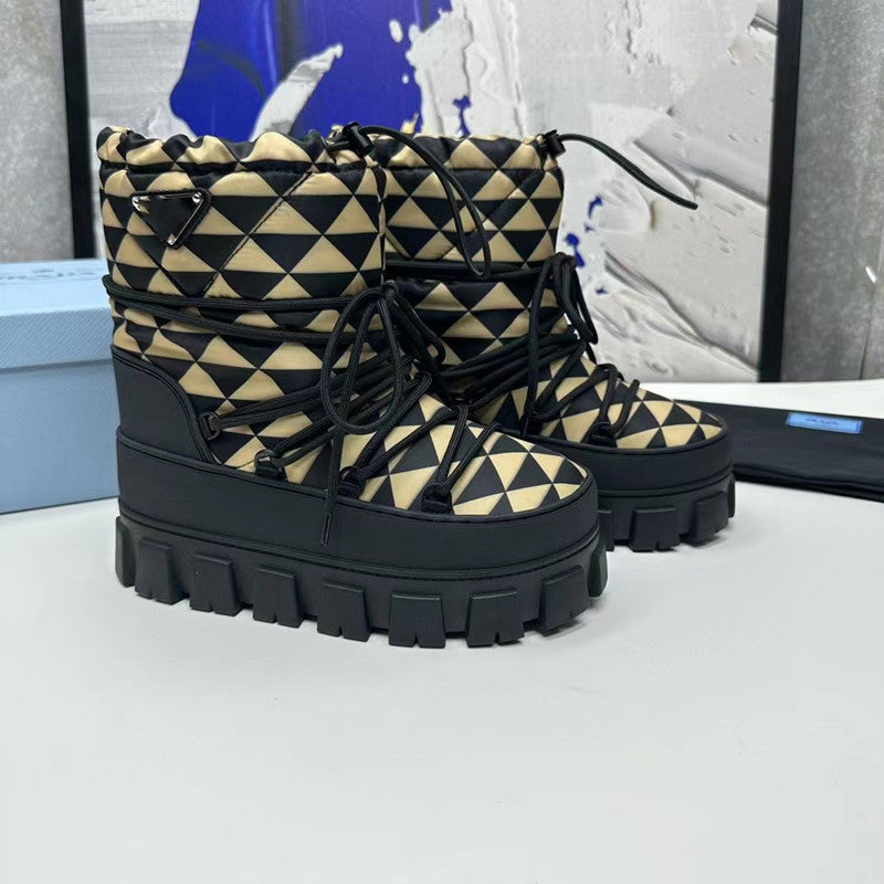 Women's Raise The Bottom Nylon Fabric Contraction Band Snow Boots