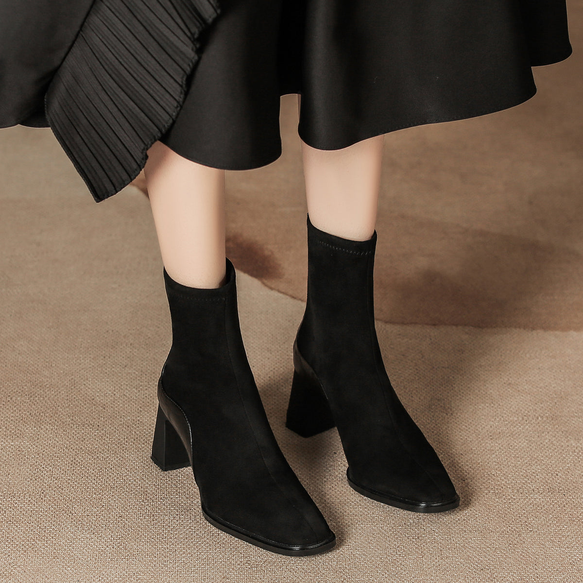 Women's French Style Suede Short Back Zipper Chunky Martin Square Toe Women's Leather Boots