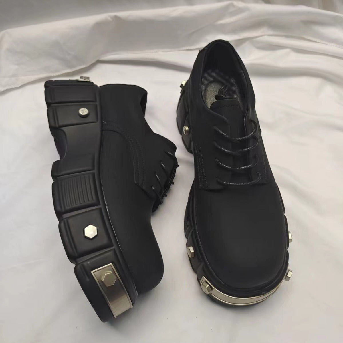 Cowhide Metal Rivet Fashion Iron Element Men's Casual Leather Shoes