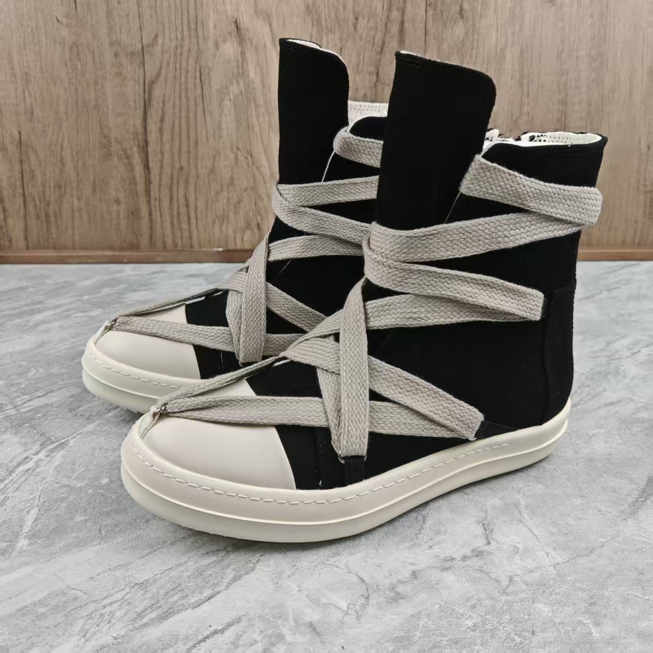 Women's & Men's European Goods Breathable Platform Men's Board Shoes