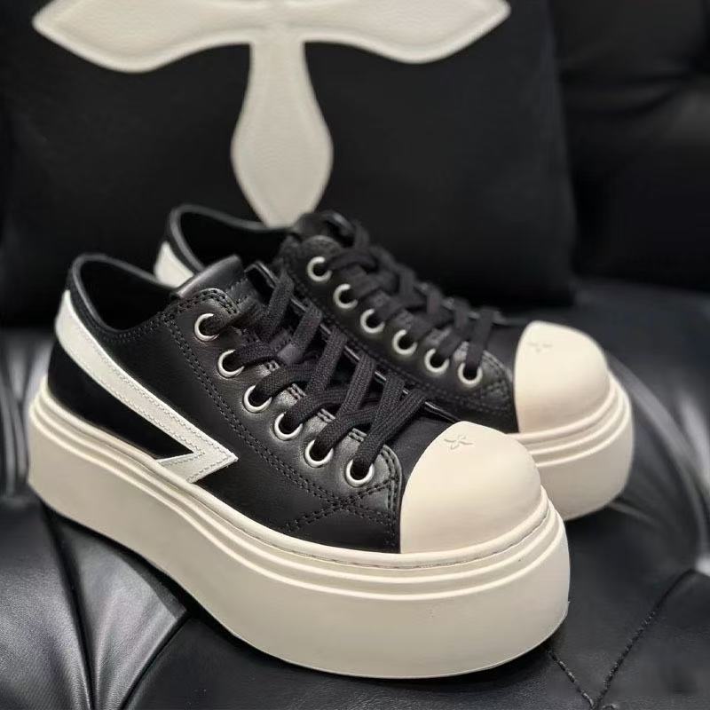Cruciate Flower Black White Contrast Color Board Wilderness Skateboard Versatile Sneakers