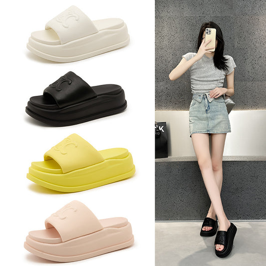Women's Summer Outdoor Thick Bottom Fashion Velcro Word Thick-soles Slippers