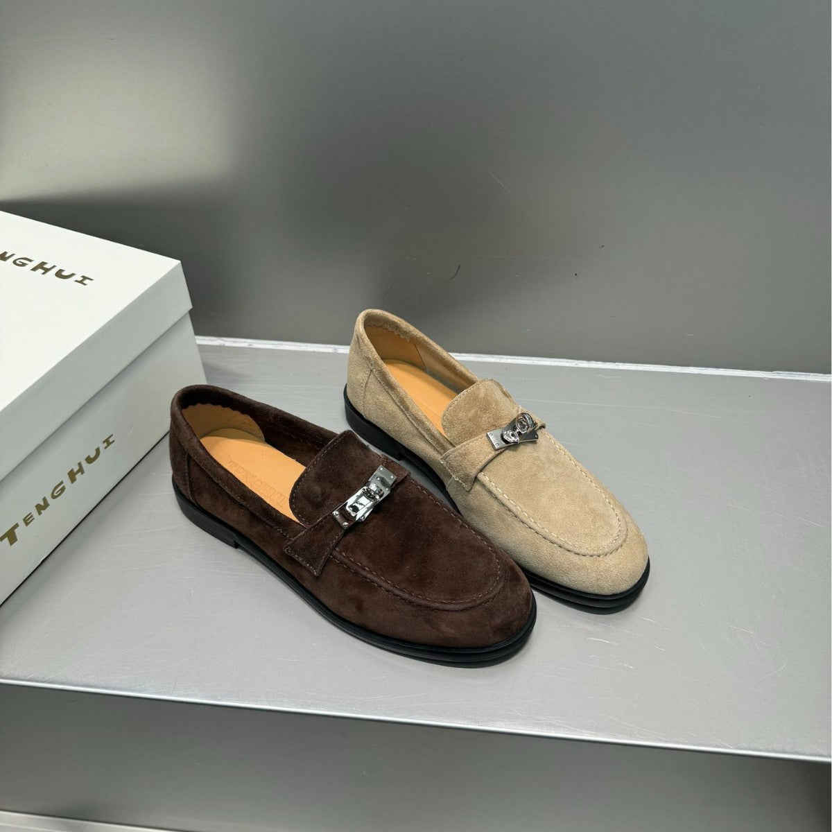 Women's Lock Flat European Goods Round Toe Pumps Loafers