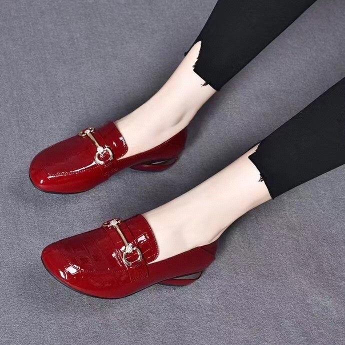 Women's Autumn Round Toe Flat Bottom Buckle Women's Fashion Shoes