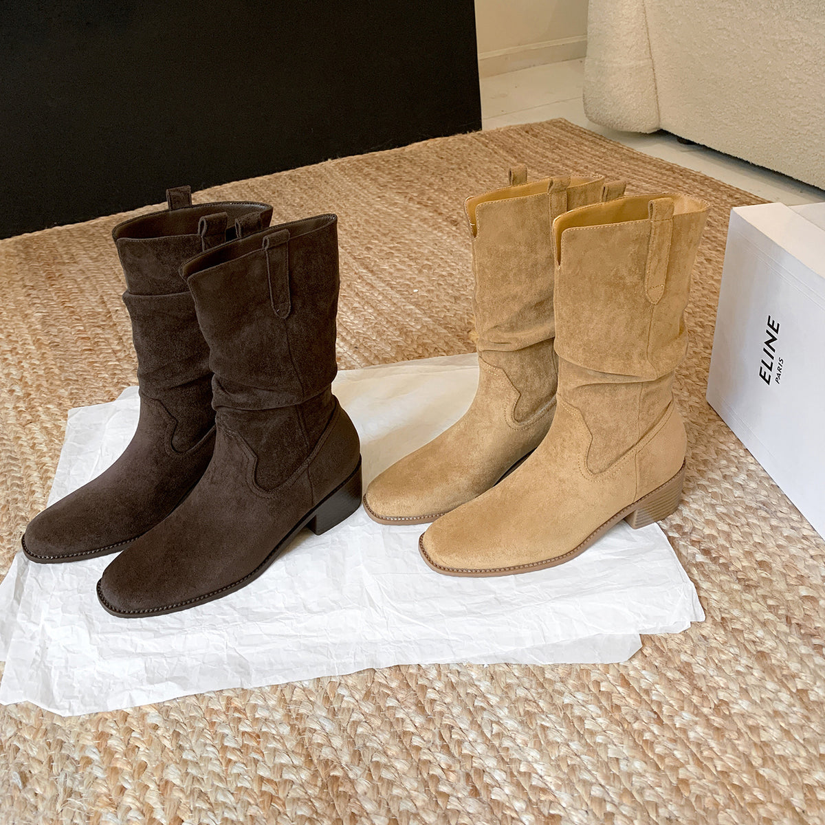 Women's Round Toe V Cut Chunky Platform Boots