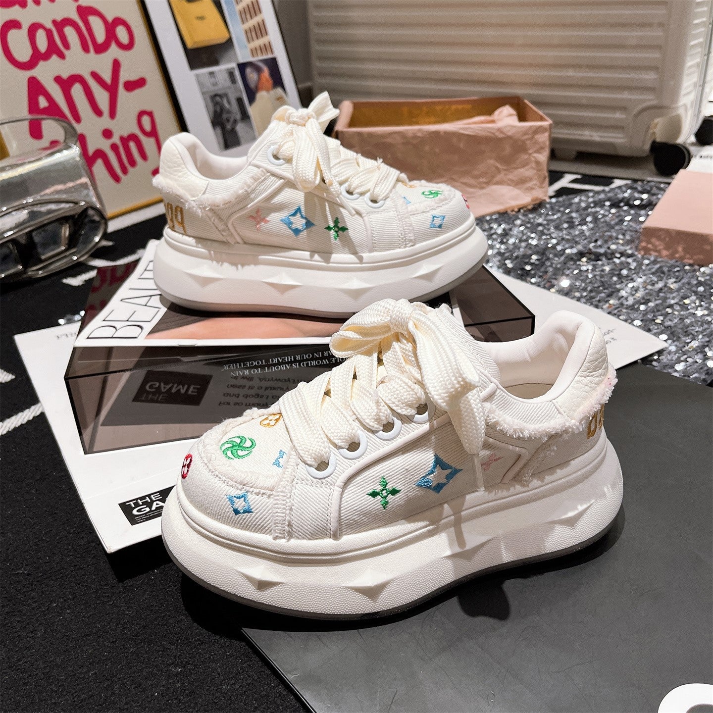 Women's Bottom Platform Board Bread Height Increasing Small Canvas Shoes