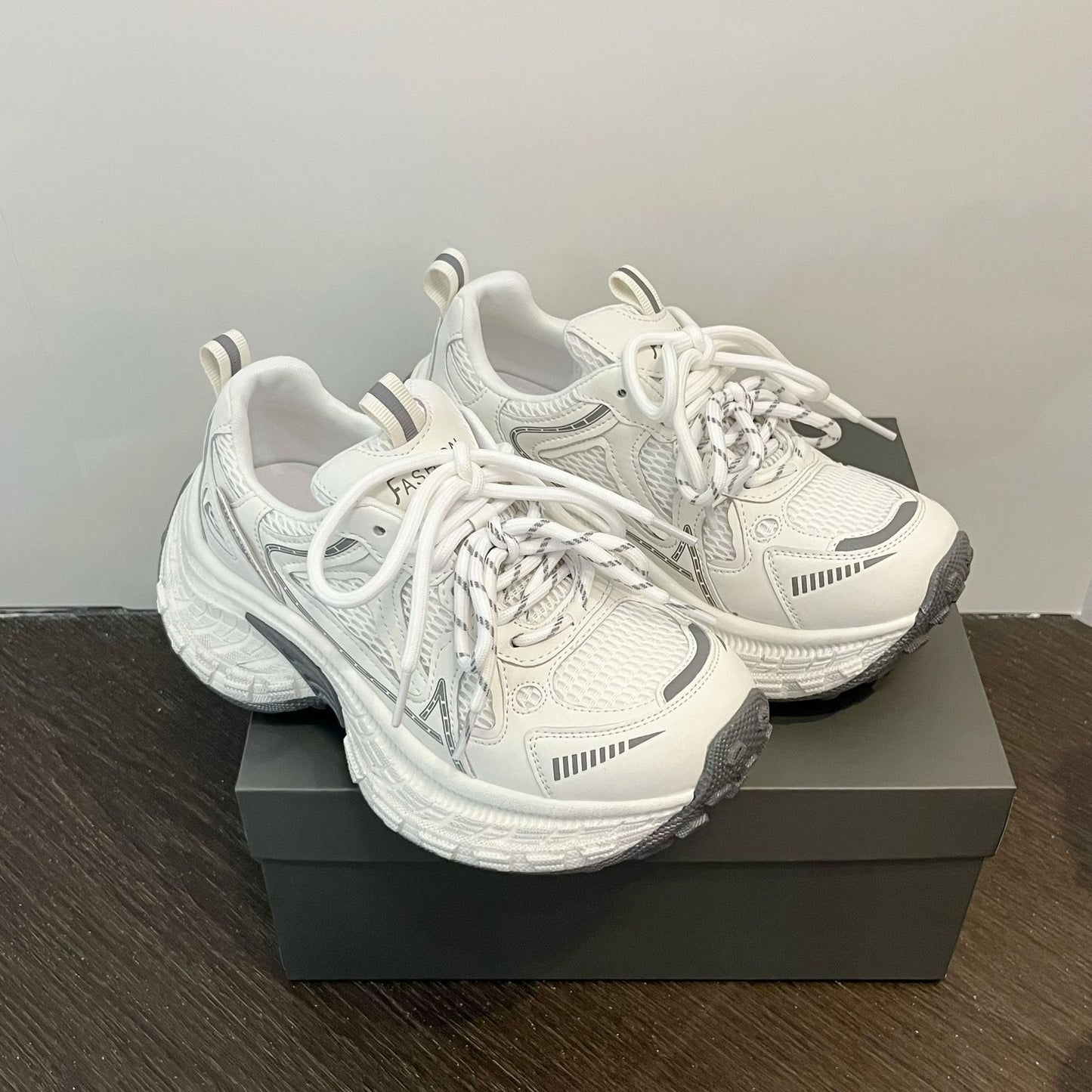 Women's Spring Thick Bottom Dad Breathable Mesh Sneakers
